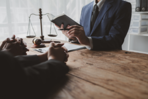 attorney-meeting-with-client.